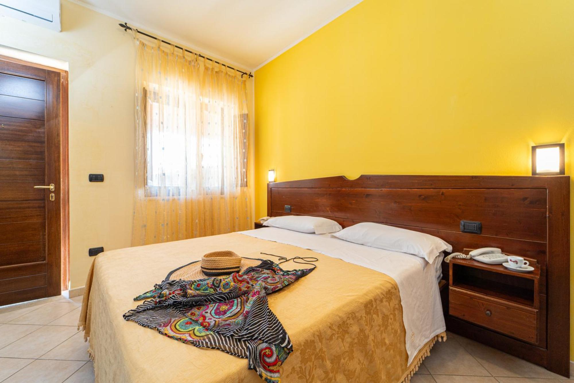 Hotel Masseria Le Pajare Presicce Zimmer foto