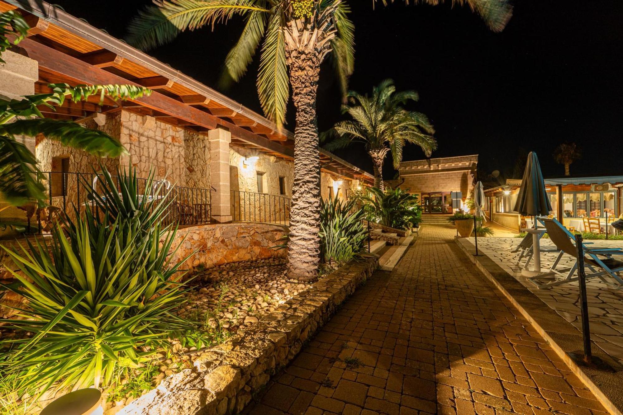Hotel Masseria Le Pajare Presicce Exterior foto