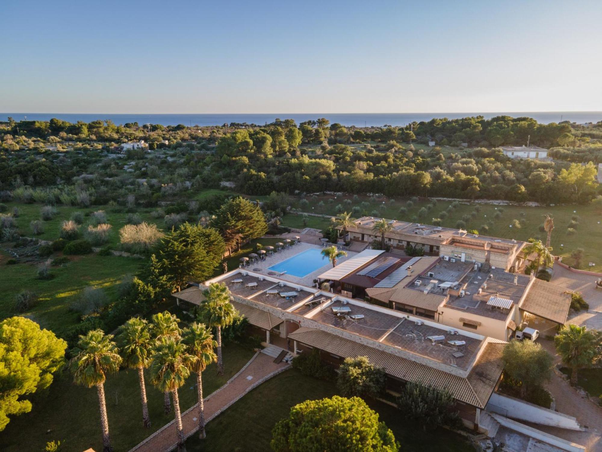 Hotel Masseria Le Pajare Presicce Exterior foto